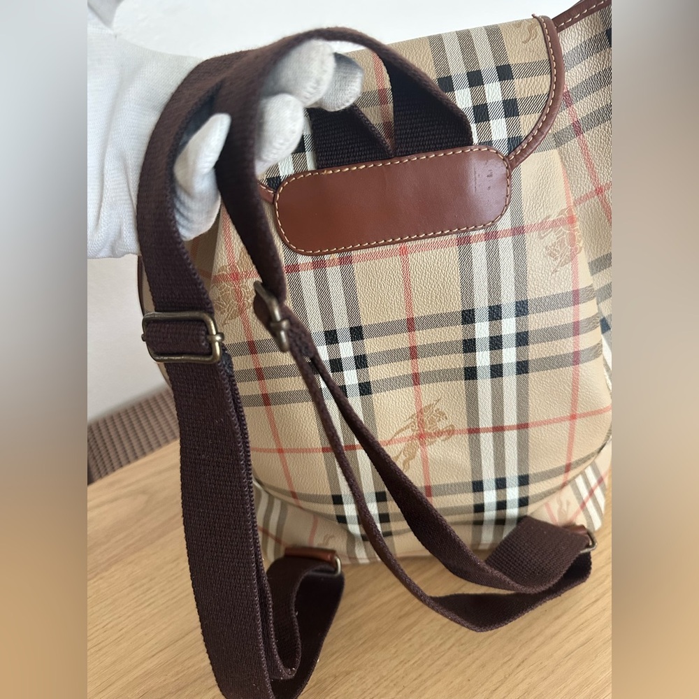 Burberrys Vintage Backpack With COA - Picture 13 of 17